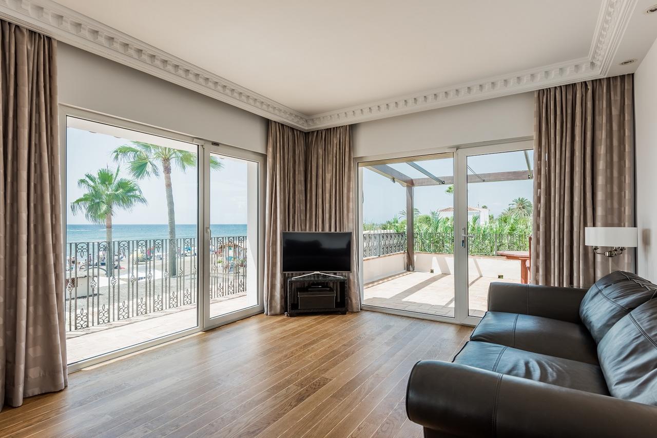 Suite mit Kingsize-Bett mit Meerblick